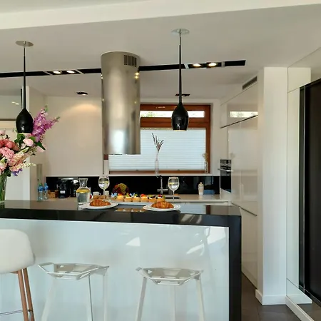 Apartment Sfera Luxusu - Widok Na Gory, Ogrod Na Dachu I Parking W Cenie! Pkp I Bus 650m, Energylandia, Szczyrk, Enduro, Jezioro Zywieckie
