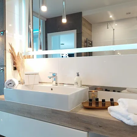 Apartment Sfera Luxusu - Widok Na Gory, Ogrod Na Dachu I Parking W Cenie! Pkp I Bus 650m, Energylandia, Szczyrk, Enduro, Jezioro Zywieckie *